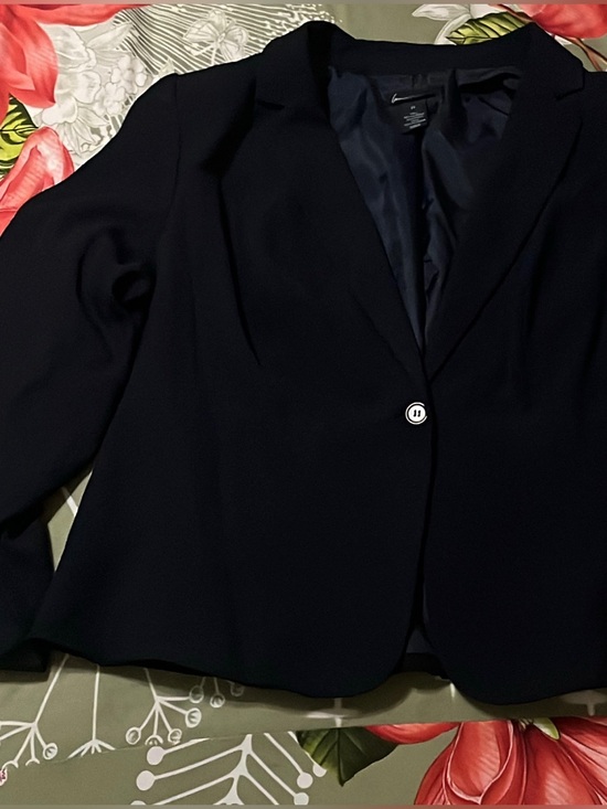 Lane Bryant Jackets & Blazers - Lane Bryant Size 20 Black Single Button Blazer Jacket